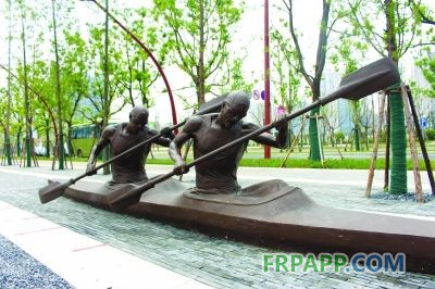 南京青奧軸線(xiàn)體育雕塑由玻璃鋼制成