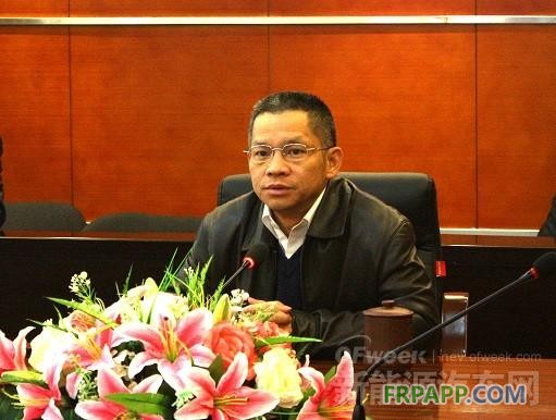 聚焦兩會：新能源汽車產業(yè)該何去何從